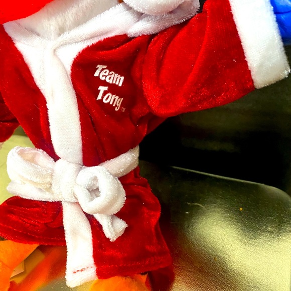 KELLOGGS VINTAGE 2002 TONY THE TIGER BOXER NWT 11” - Picture 7 of 8